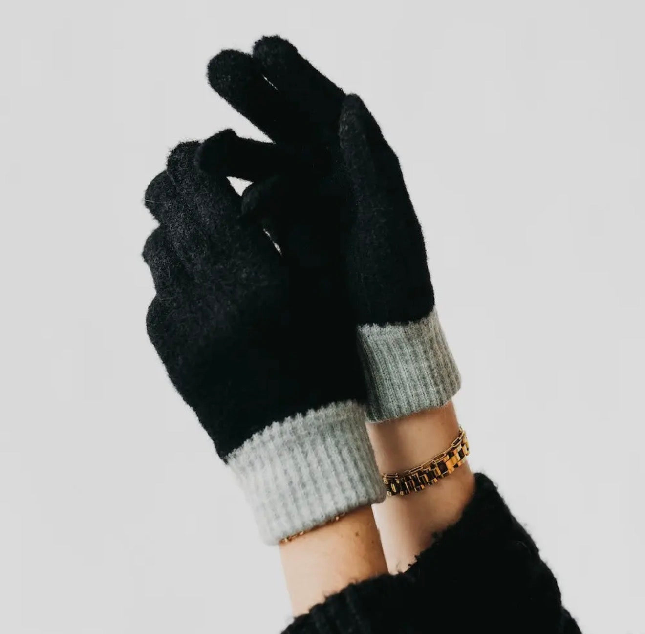 Accessories - Two Tone Smart Gloves