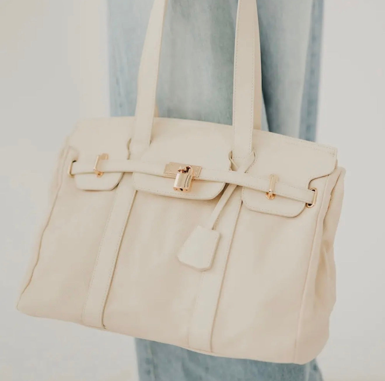 HB: Cadence Canvas and Vegan Leather Tote