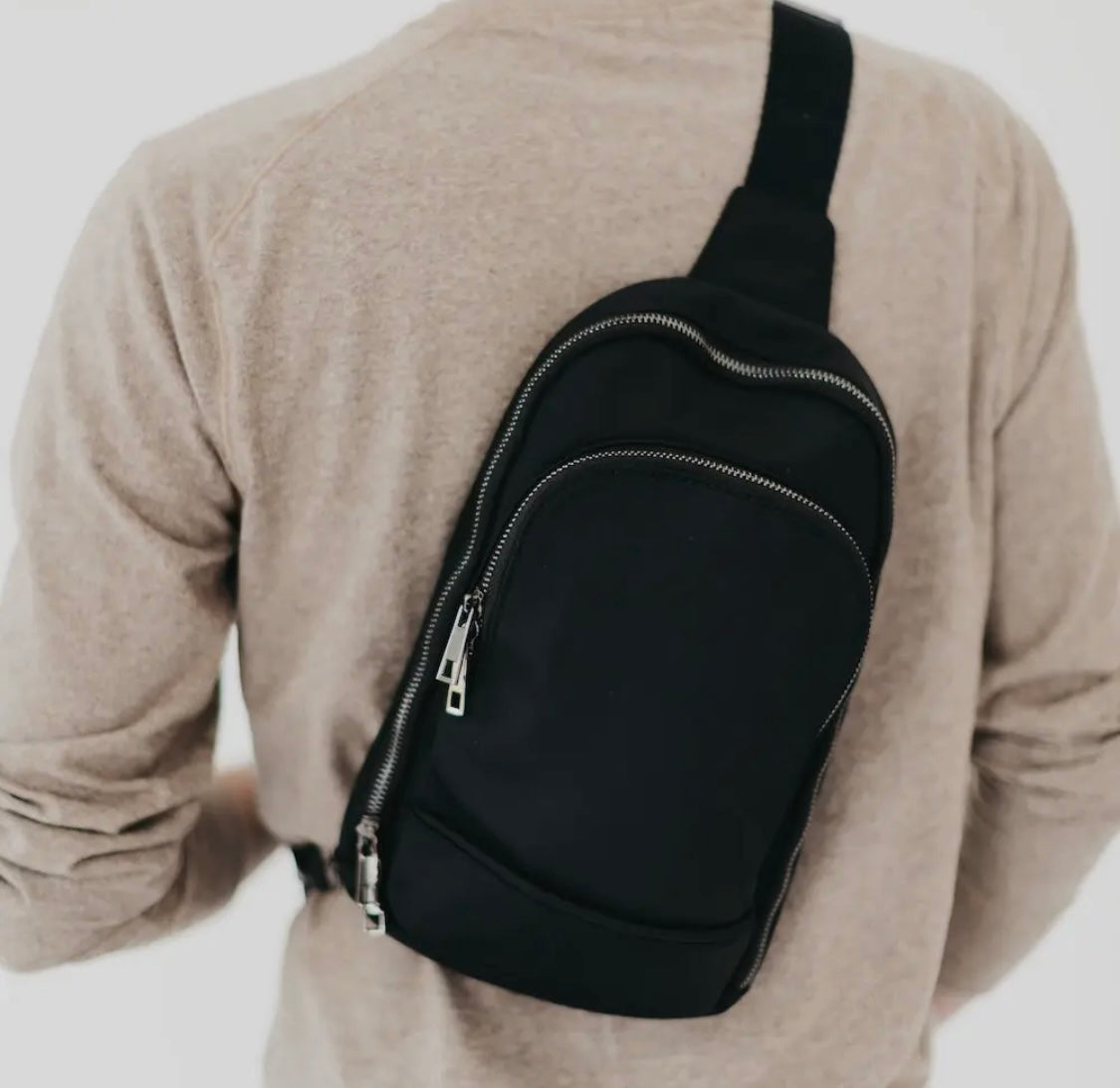 BP: L’uomo Unisex Crossbody Bag - Black