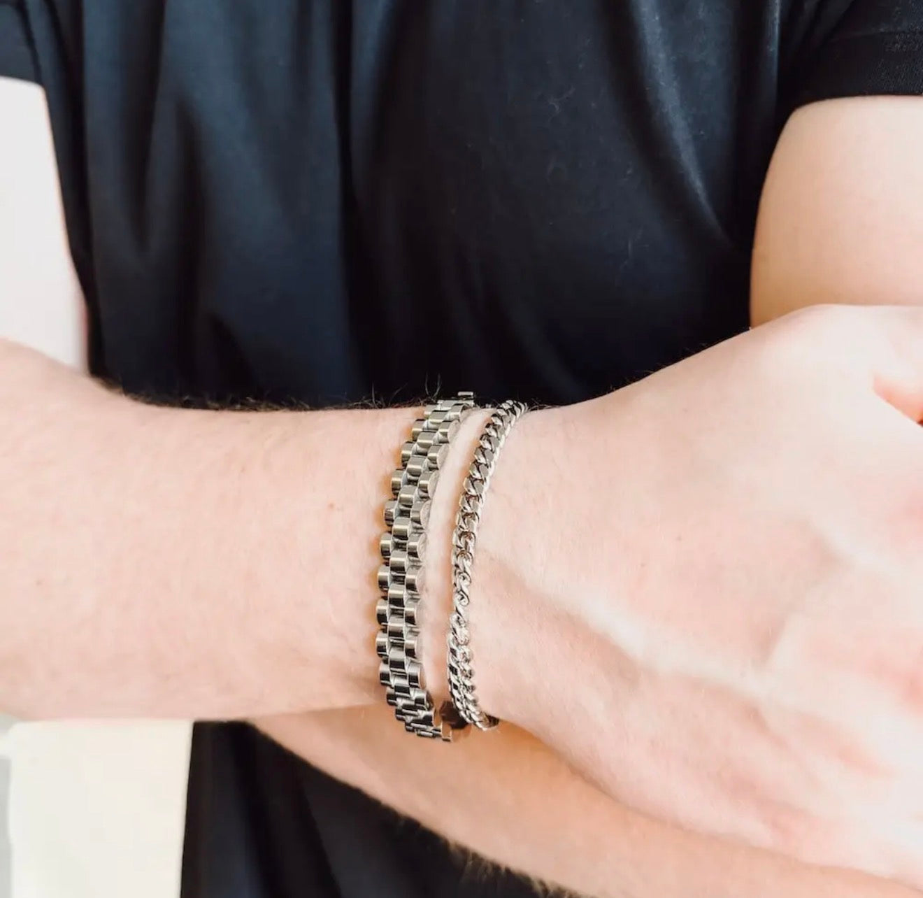 J: Matteo L'uomo Mens Collection
Watch Band Bracelet