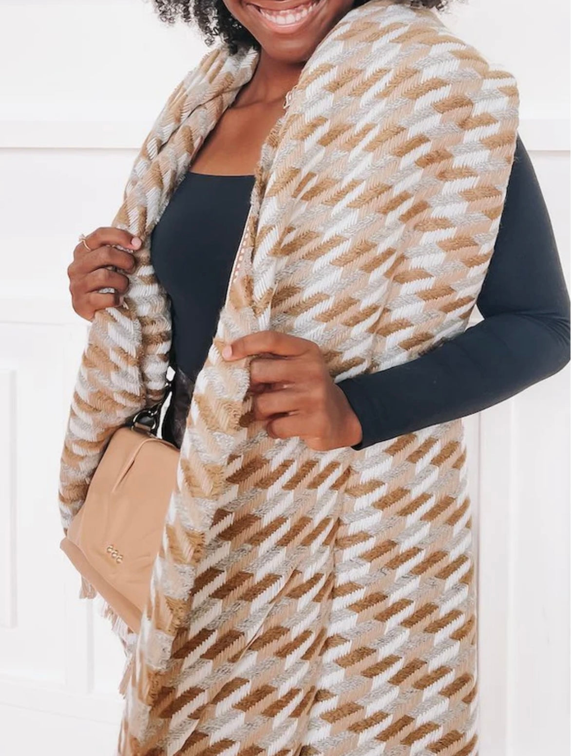 S: Cold Morning Houndstooth Scarf