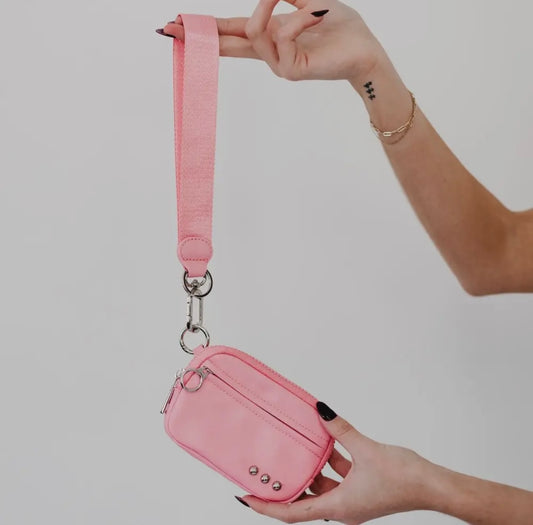 W: Nelly Nylon Card Wallet Wristlet