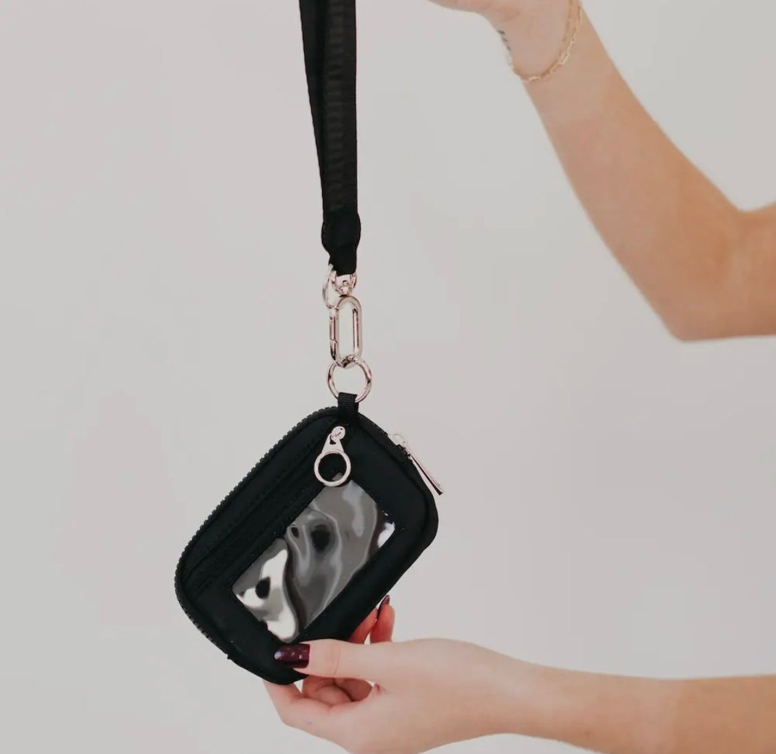 W: Nelly Nylon Card Wallet Wristlet
