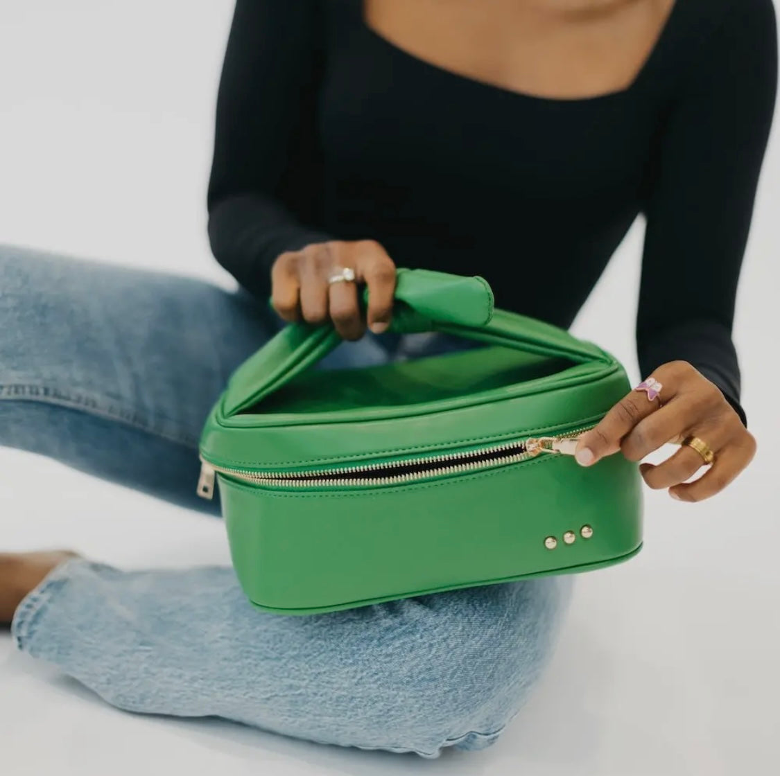 MB: Madelyn Bow Makeup Bag