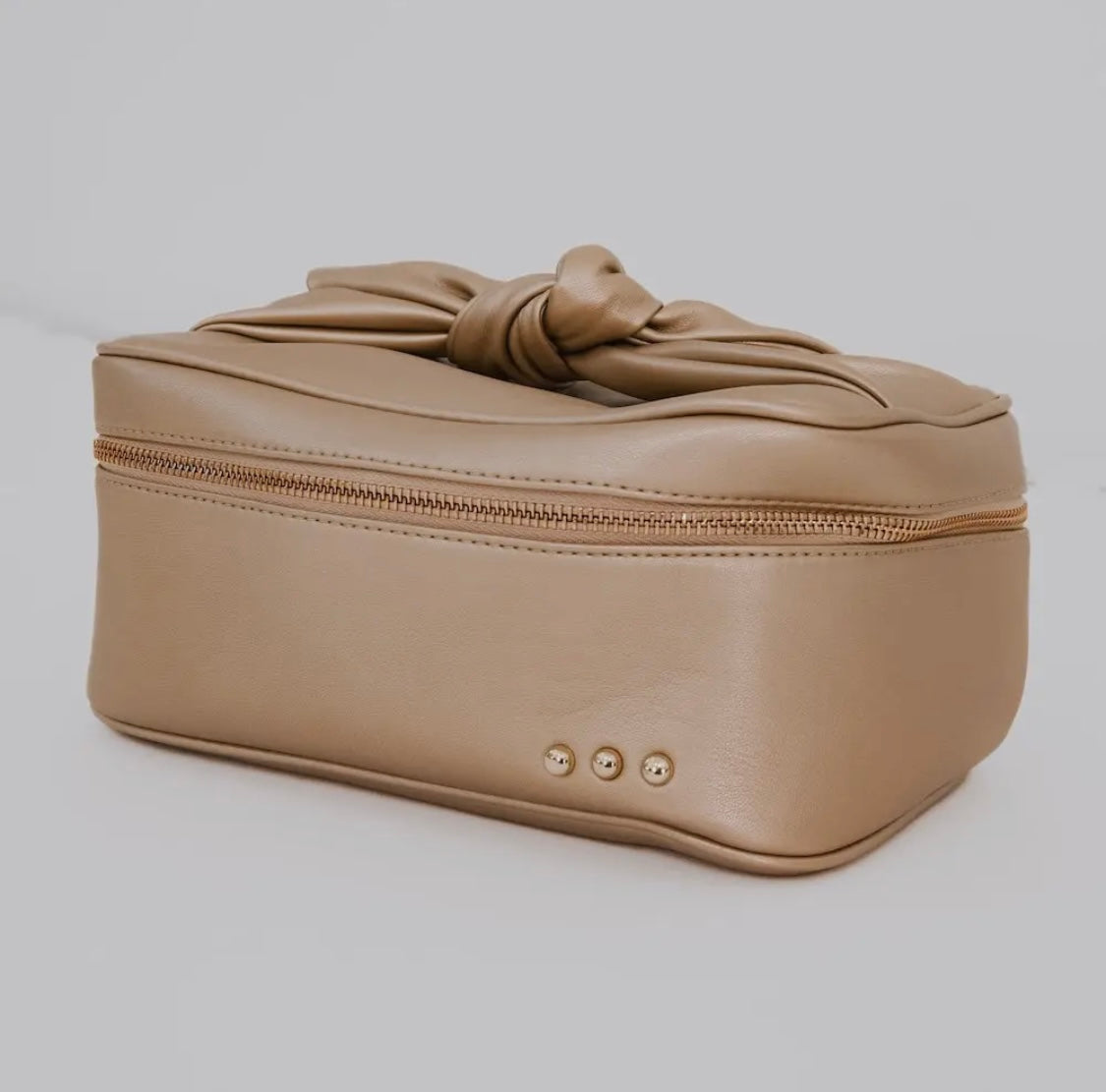 MB: Madelyn Bow Makeup Bag