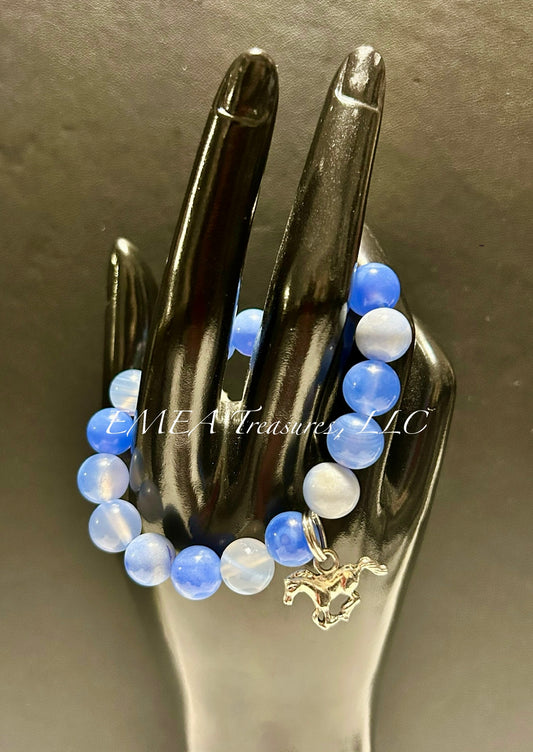 A - Handmade 10mm Agate Stones Stretch Bracelet with Silver-tone Horse Charm