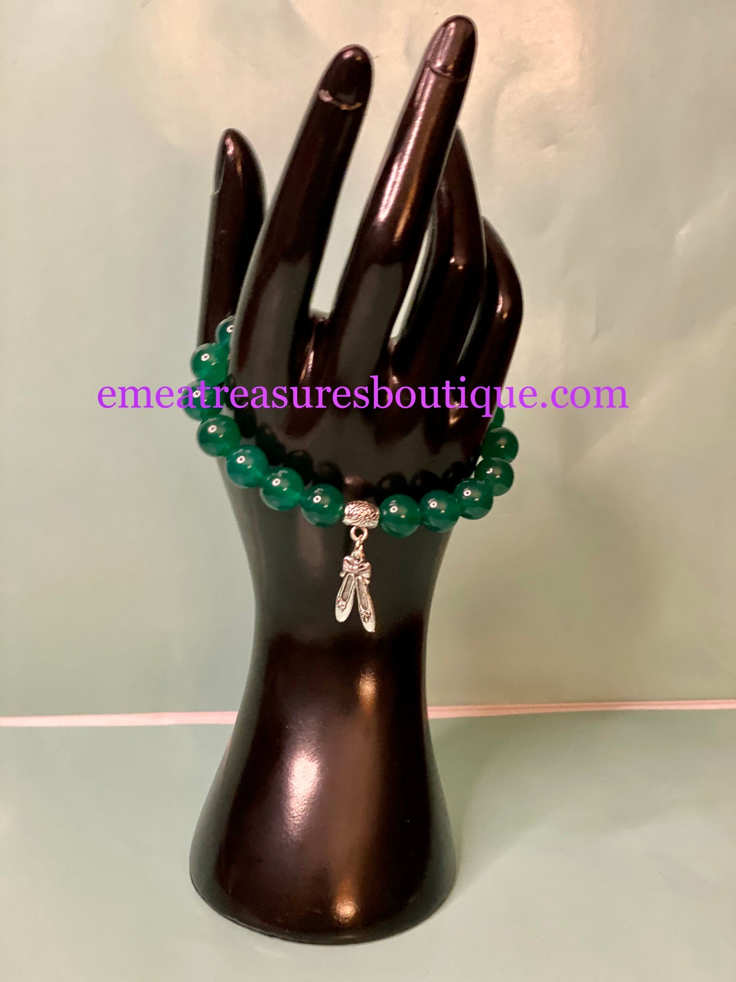 A - Handmade 10mm Agate Stone Stretch Bracelet with Silver-tone Ballet Shoes Charm